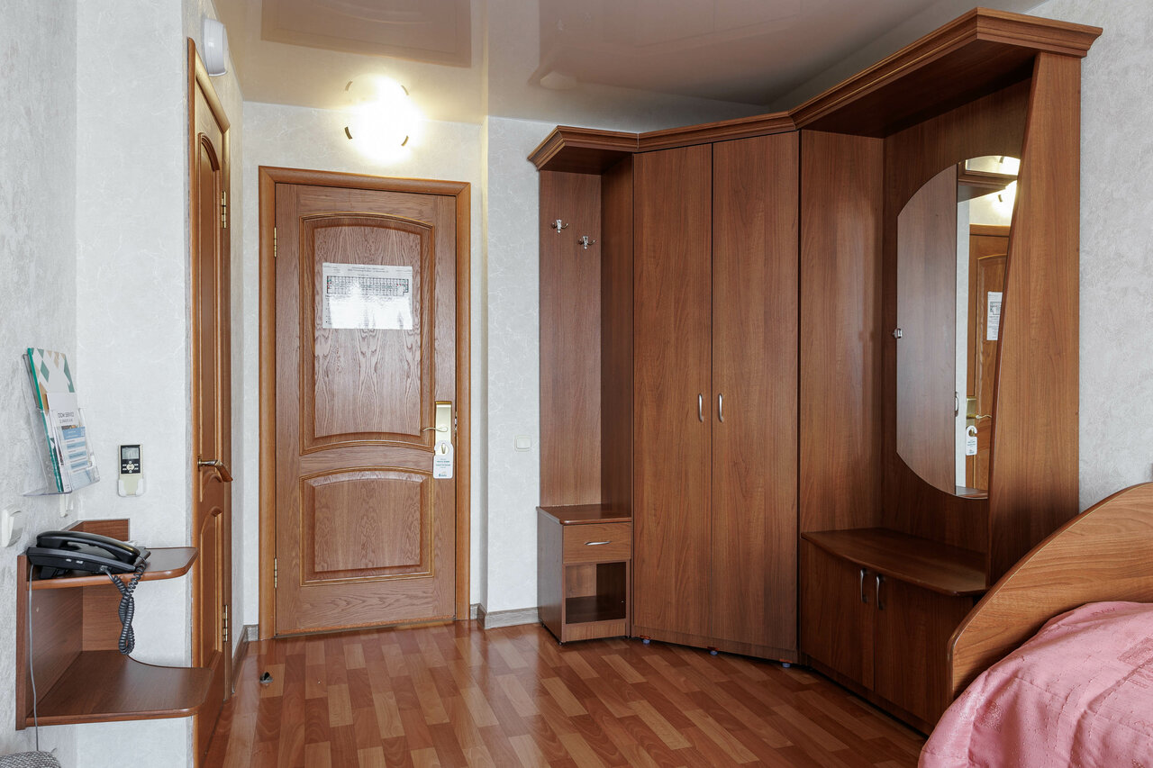 Гостиница Кузбасс Кемерово