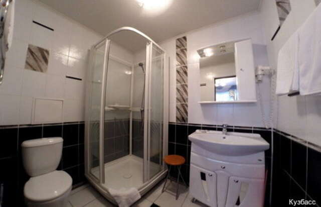 Гостиница Кузбасс Кемерово-115