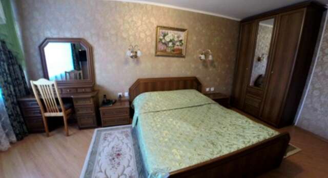 Гостиница Кузбасс Кемерово-172