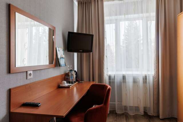 Гостиница Кузбасс Кемерово-215