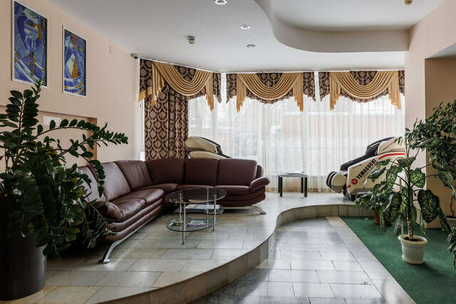 Гостиница Кузбасс Кемерово-8