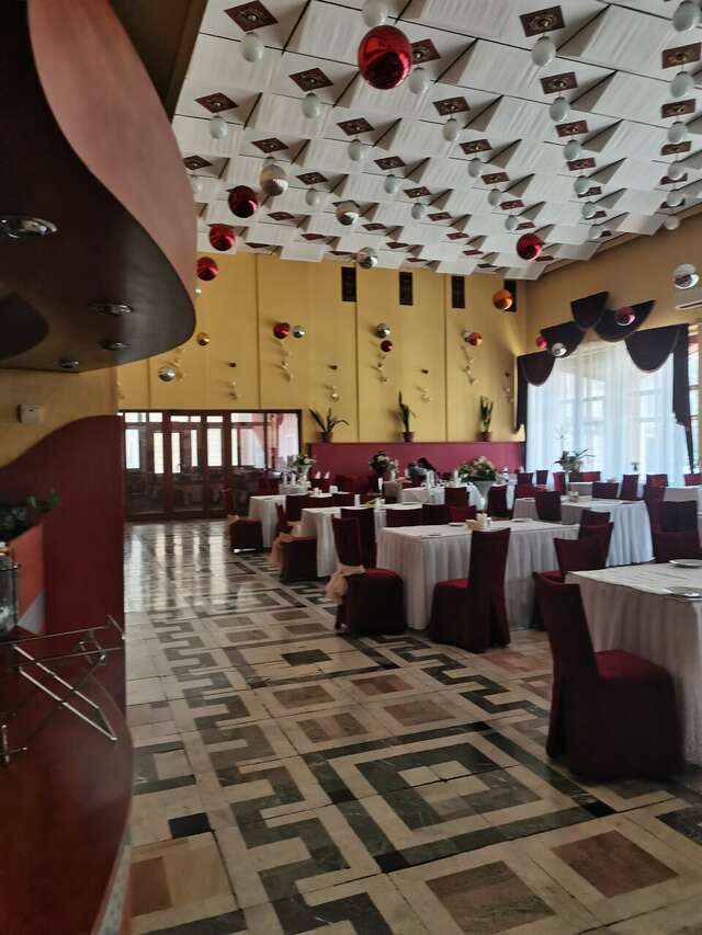 Гостиница Кузбасс Кемерово-105