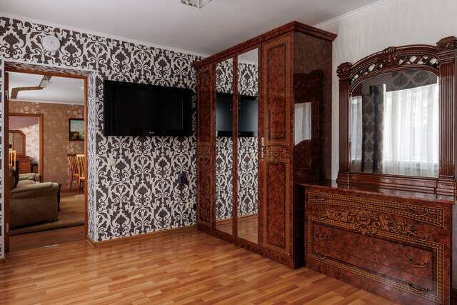 Гостиница Кузбасс Кемерово-204