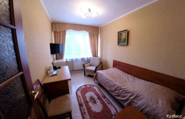 Гостиница Кузбасс Кемерово-127