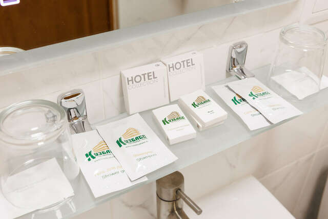 Гостиница Кузбасс Кемерово-13