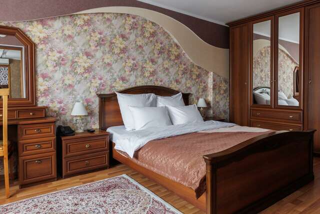 Гостиница Кузбасс Кемерово-211