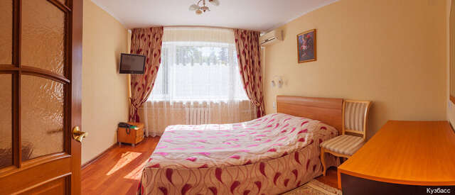 Гостиница Кузбасс Кемерово-151