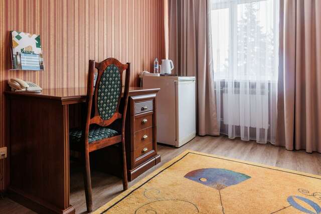 Гостиница Кузбасс Кемерово-231