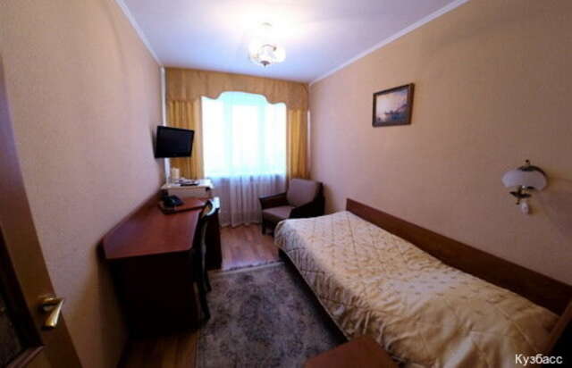 Гостиница Кузбасс Кемерово-153