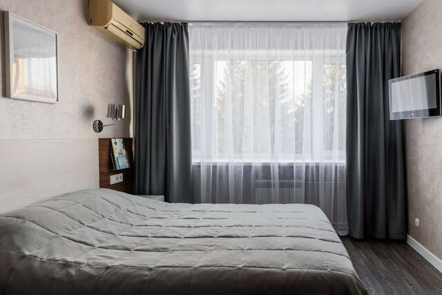 Гостиница Кузбасс Кемерово-220