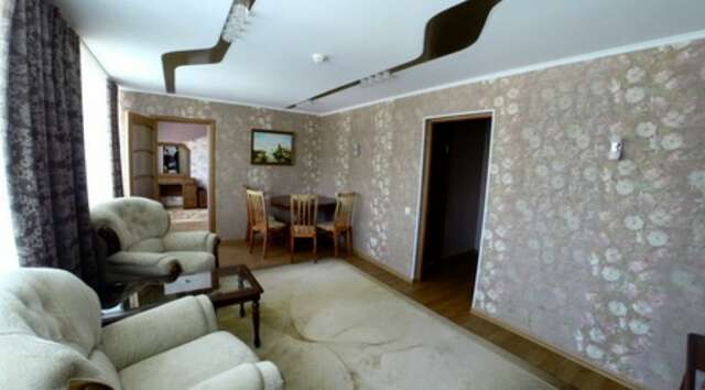 Гостиница Кузбасс Кемерово-41