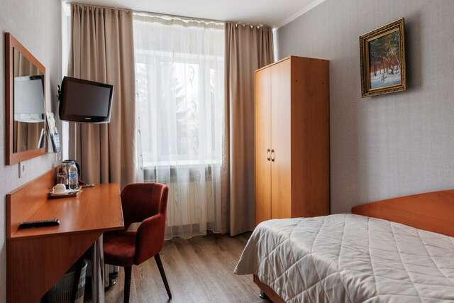 Гостиница Кузбасс Кемерово-238