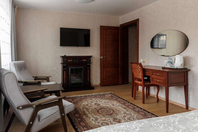 Гостиница Кузбасс Кемерово-19