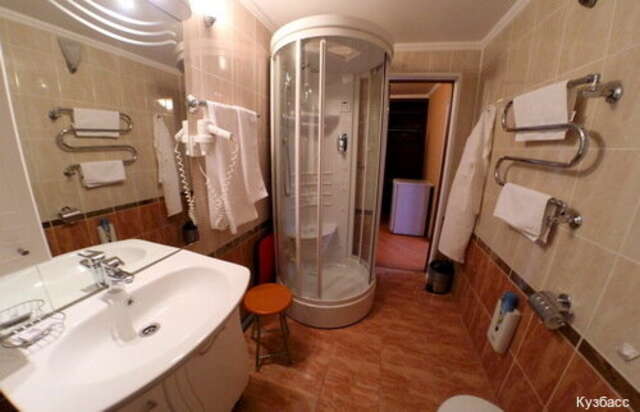 Гостиница Кузбасс Кемерово-133