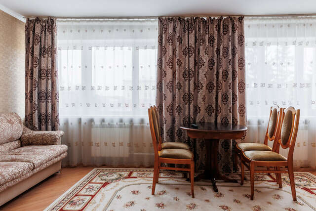 Гостиница Кузбасс Кемерово-17