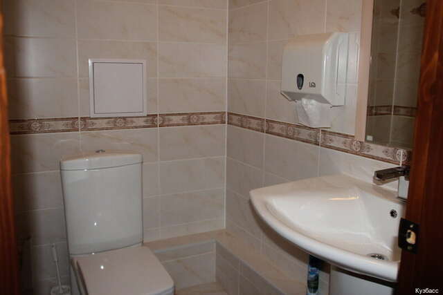 Гостиница Кузбасс Кемерово-180