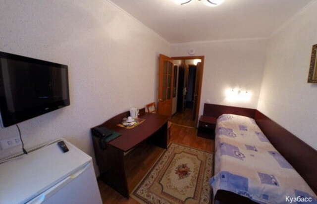 Гостиница Кузбасс Кемерово-173